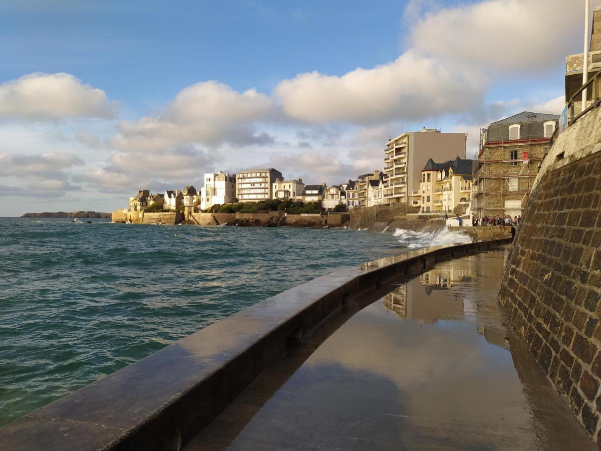 Chez Frederic Bed & Breakfast Saint-Malo Exterior photo